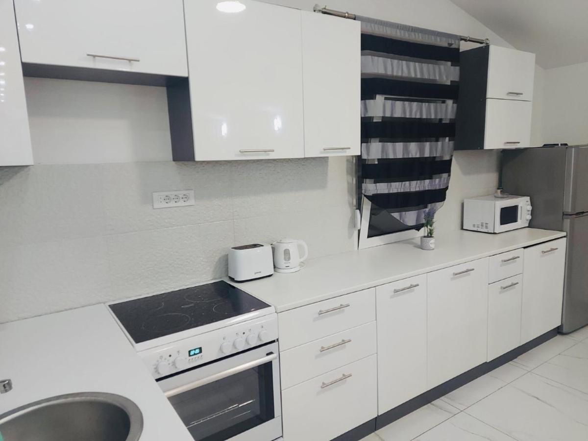 Apartman Mona Podgorica Buitenkant foto