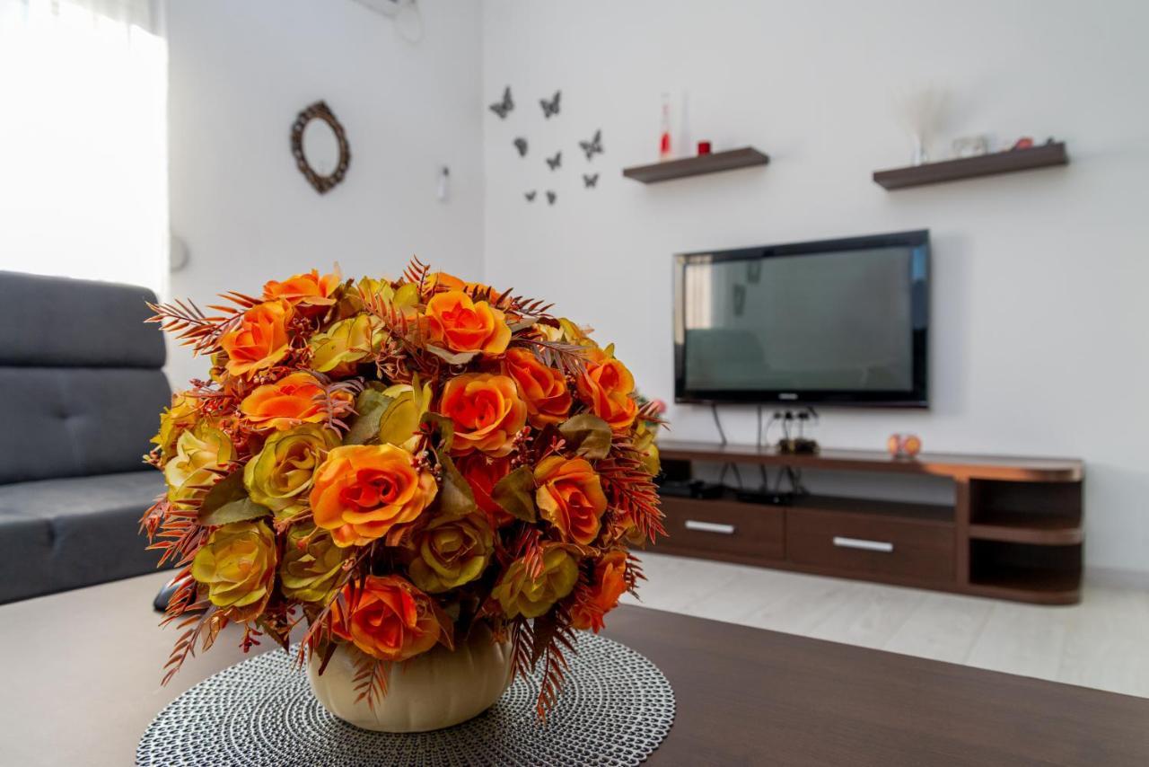 Apartman Mona Podgorica Buitenkant foto
