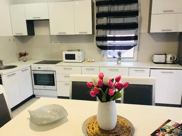 Apartman Mona Podgorica Buitenkant foto