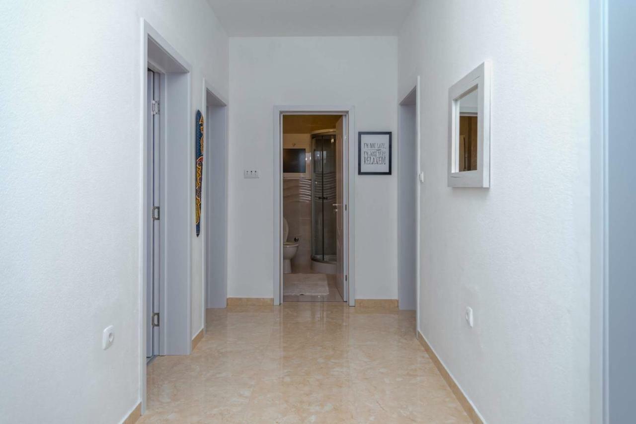 Apartman Mona Podgorica Buitenkant foto